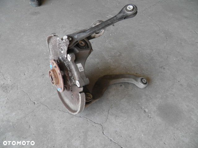 ZWROTNICA PRAWA WAHACZ AUDI A6 C7 2012r  4G - 5