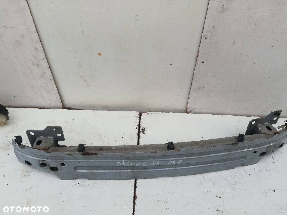 BELKA ZDERZAKA PRZEDNIEGO POD ZDERZAK JAGUAR XF