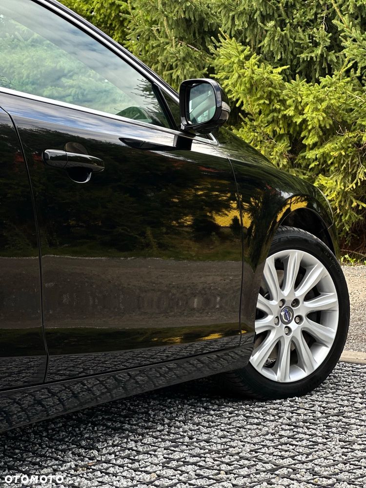 Volvo V40 D4 Drive-E Momentum - 34
