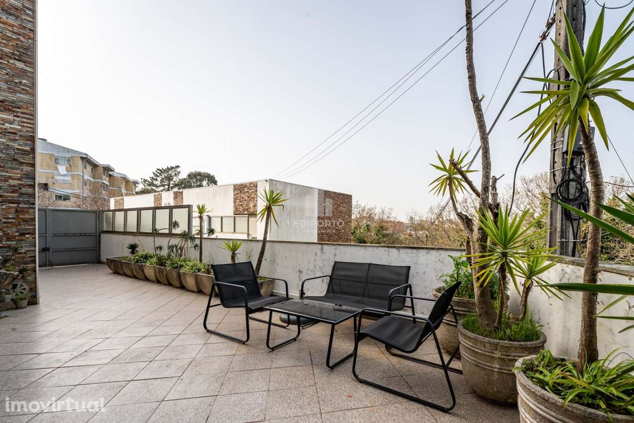 Moradia T3 de três frentes em Valbom – Espaço, conforto e box para 4 c - Grande imagem: 5/35