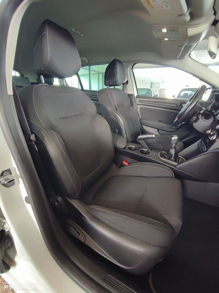 Renault Mégane Sport Tourer 1.5 dCi Limited - 9