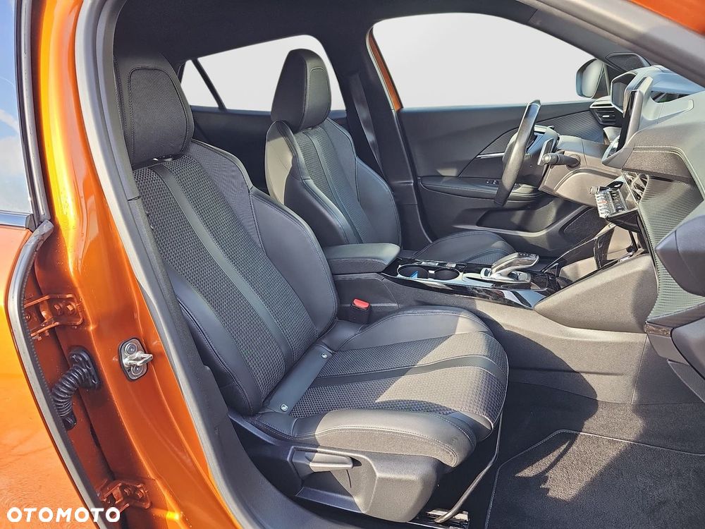 Peugeot 2008 - 13