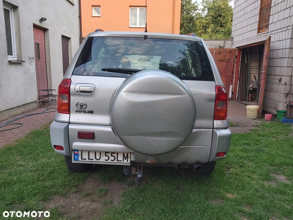 Toyota RAV4 2.0 D-4D Luna - 2