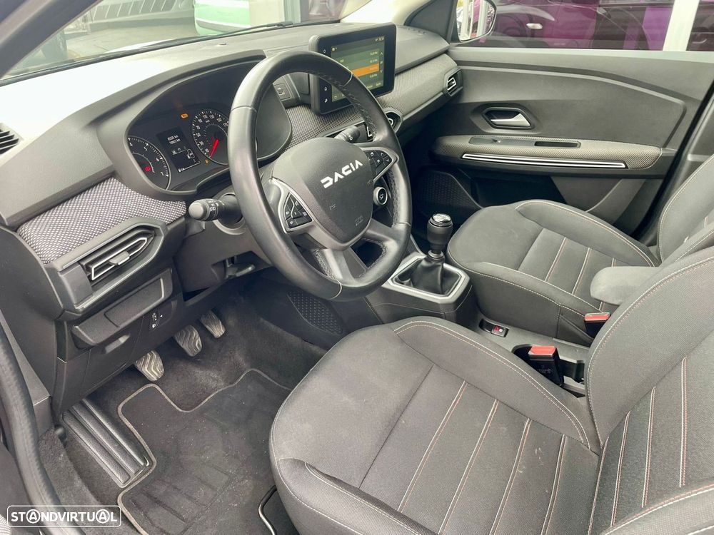 Dacia Jogger 1.0 TCe Extreme 7L - 10