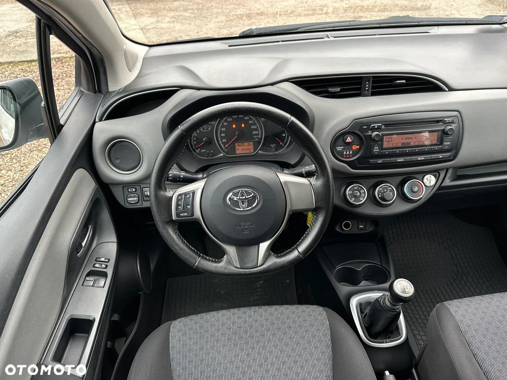 Toyota Yaris - 15