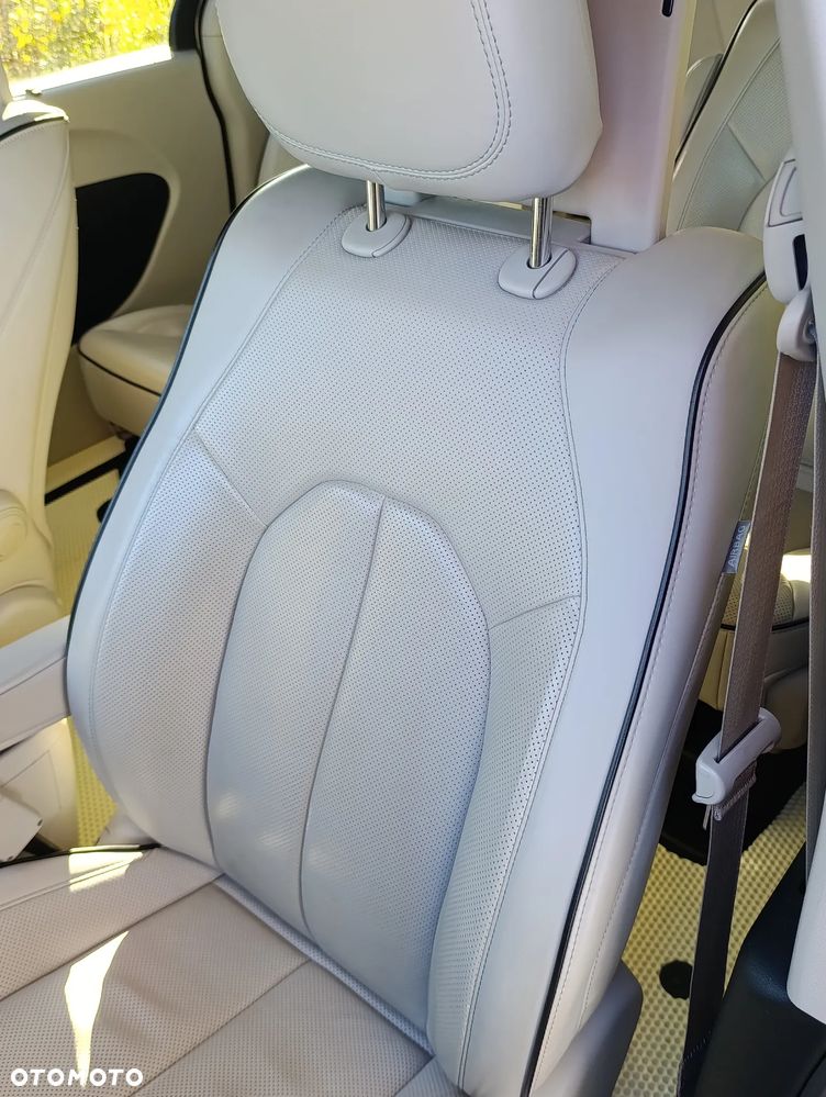 Chrysler Pacifica - 19