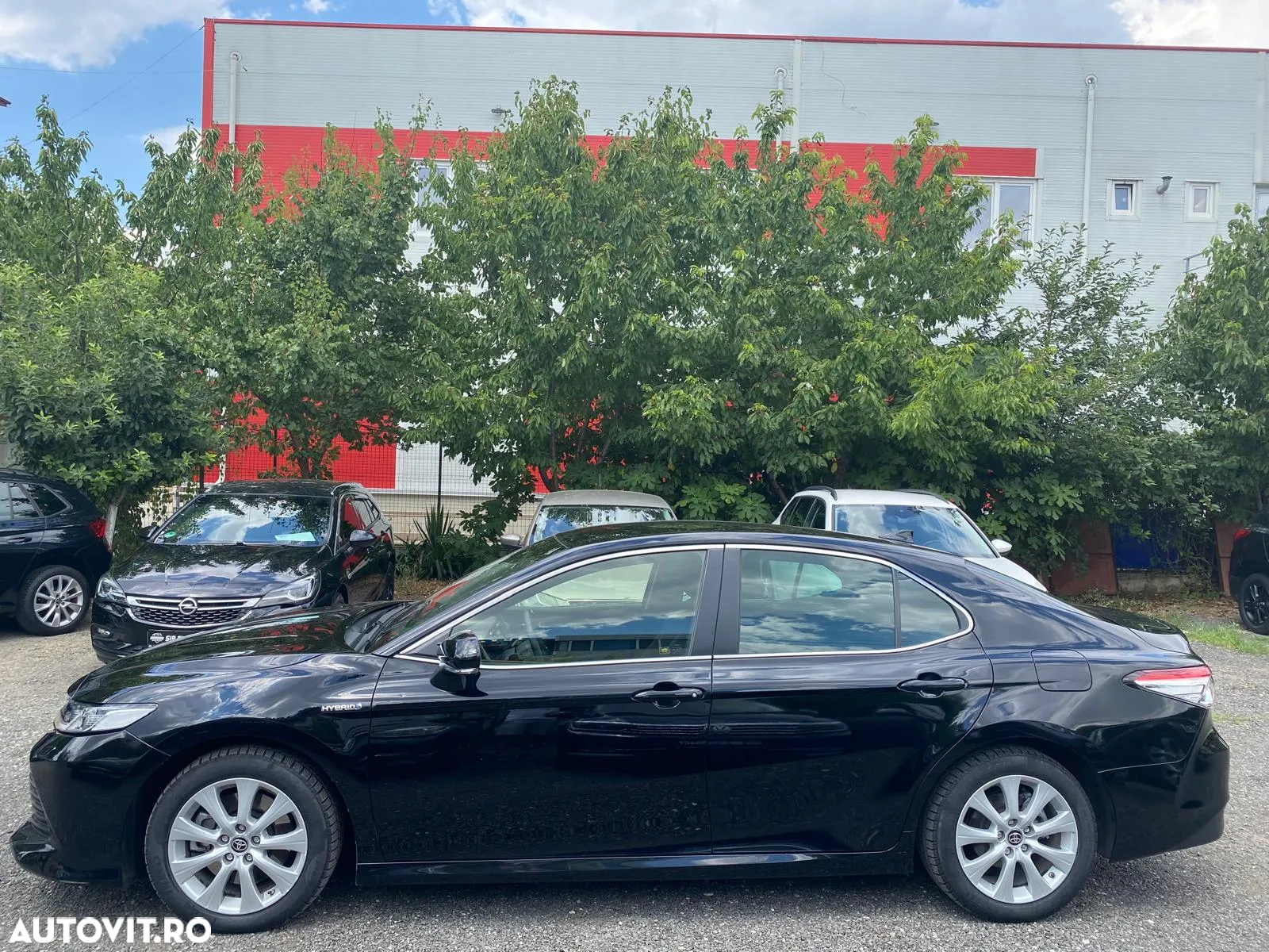 Toyota Camry 2.5 Hybrid Business - 3