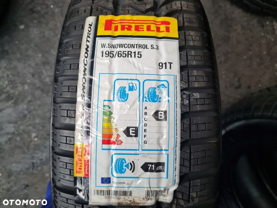 2x PIRELLI SnowControl 3 195/65R15 2022 NOWE - 1