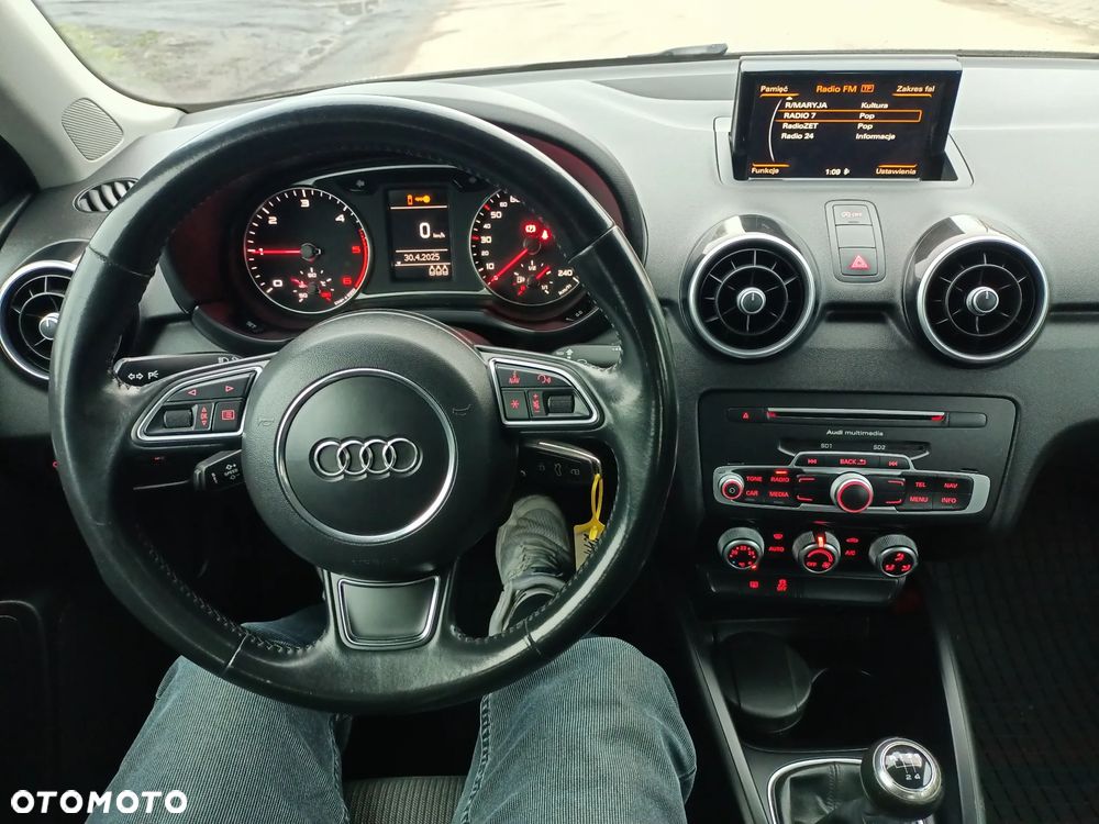 Audi A1 Sportback 1.6 TDI design - 6