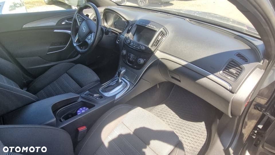 Opel Insignia - 8