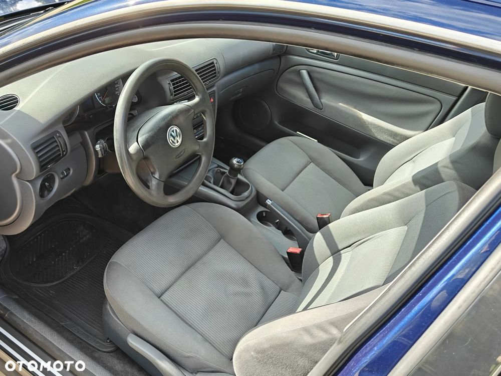 Volkswagen Passat 2.0 Comfortline - 7