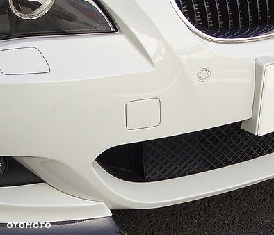 ZAŚLEPKA HAK / HOL PRZÓD BMW 5 E60 M-PAKIET KOLOR - 9