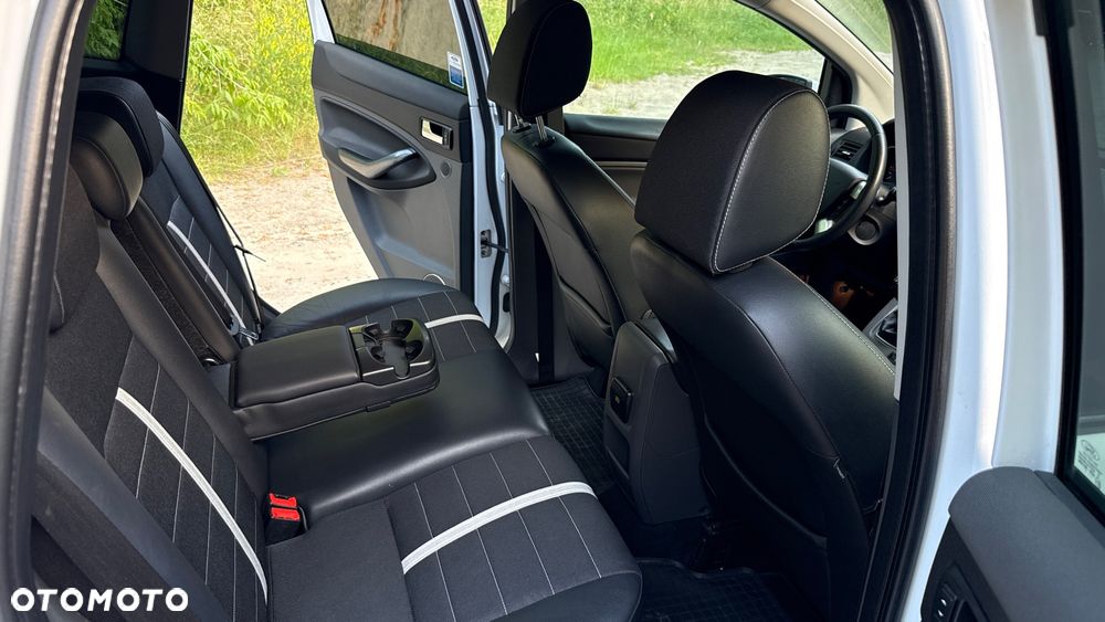 Ford Kuga 2.0 TDCi 4WD Titanium - 17