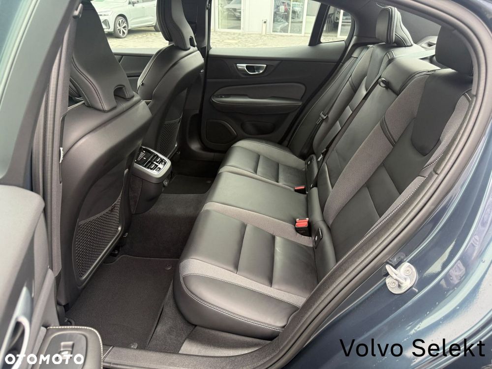 Volvo S60 - 34