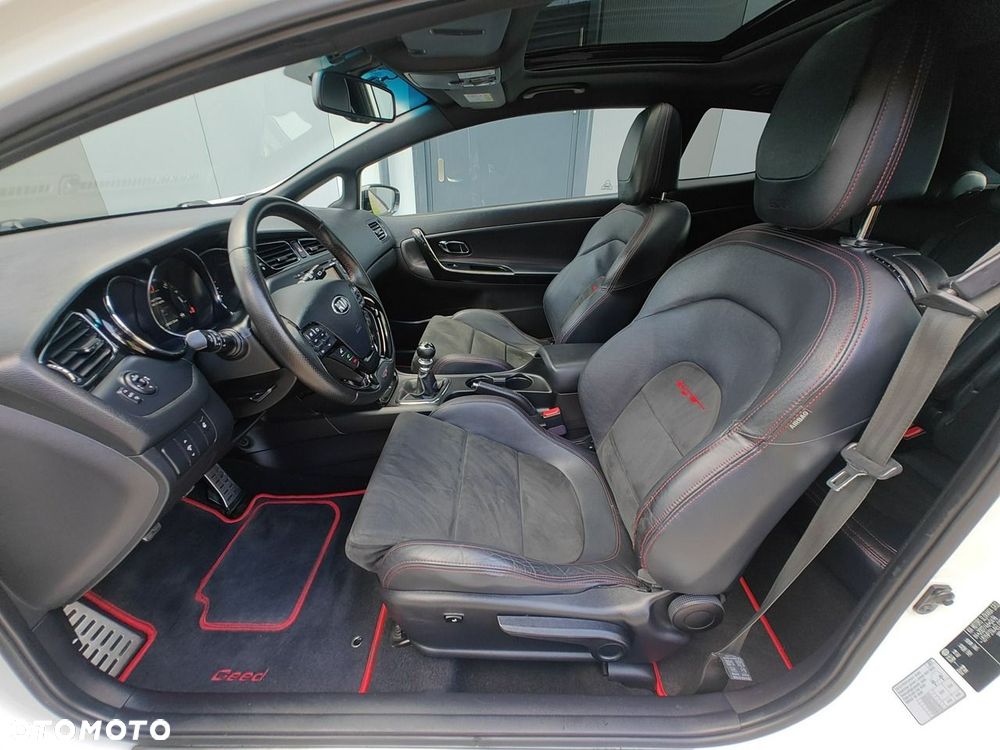 Kia Ceed - 7