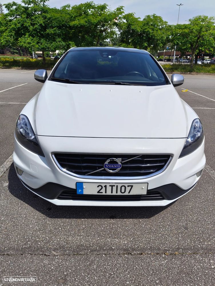 Volvo V40 D2 R Design - 6