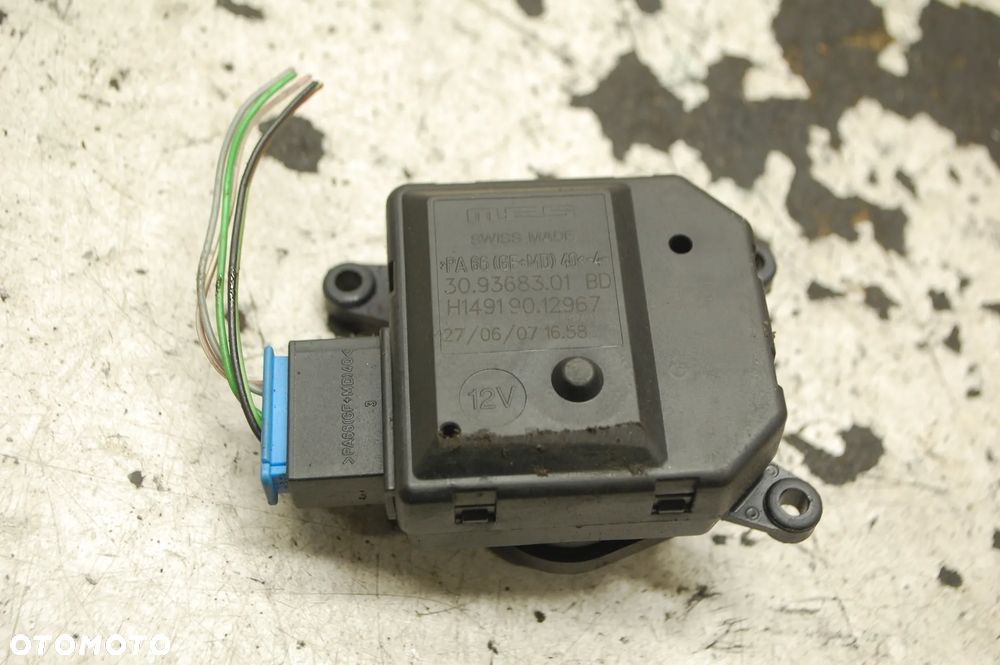 SILNICZEK NAGRZEWNICY 309368301BD SEAT IBIZA III LIFT VW POLO IV SKODA AUDI