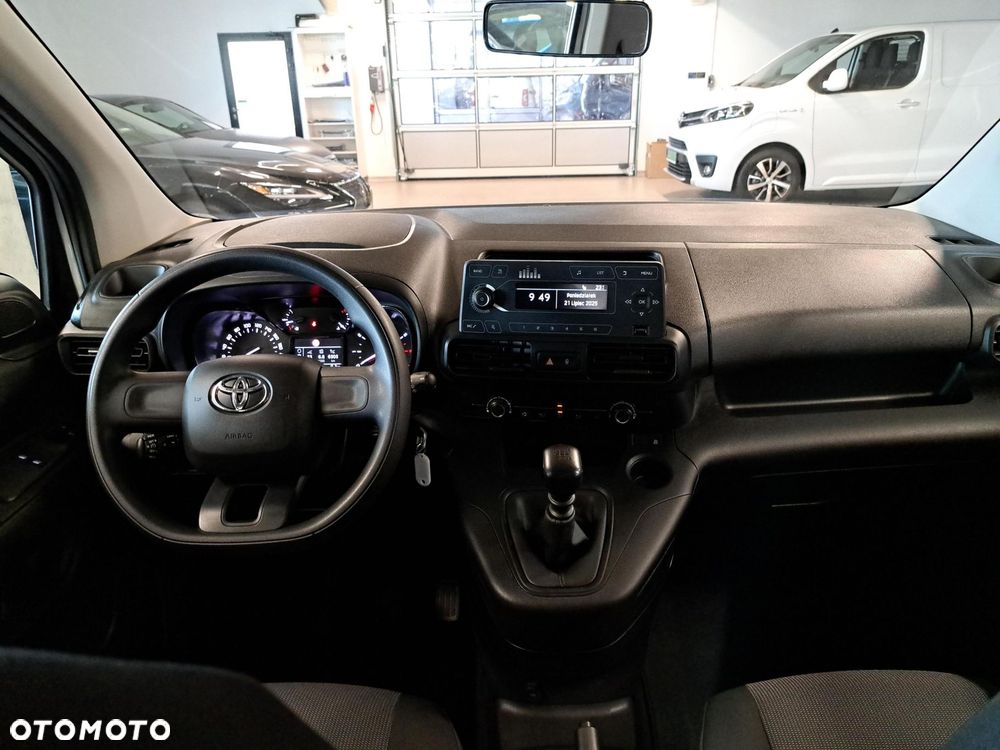 Toyota Proace City Verso 1.5 D-4D Combi - 11