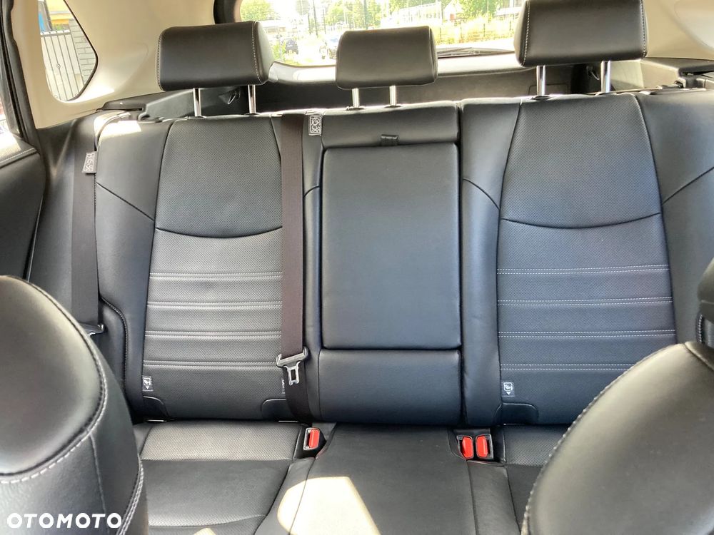 Toyota RAV4 - 6