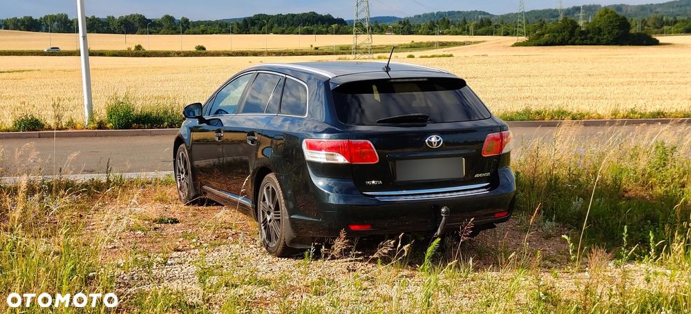 Toyota Avensis 2.0 Premium MS - 5