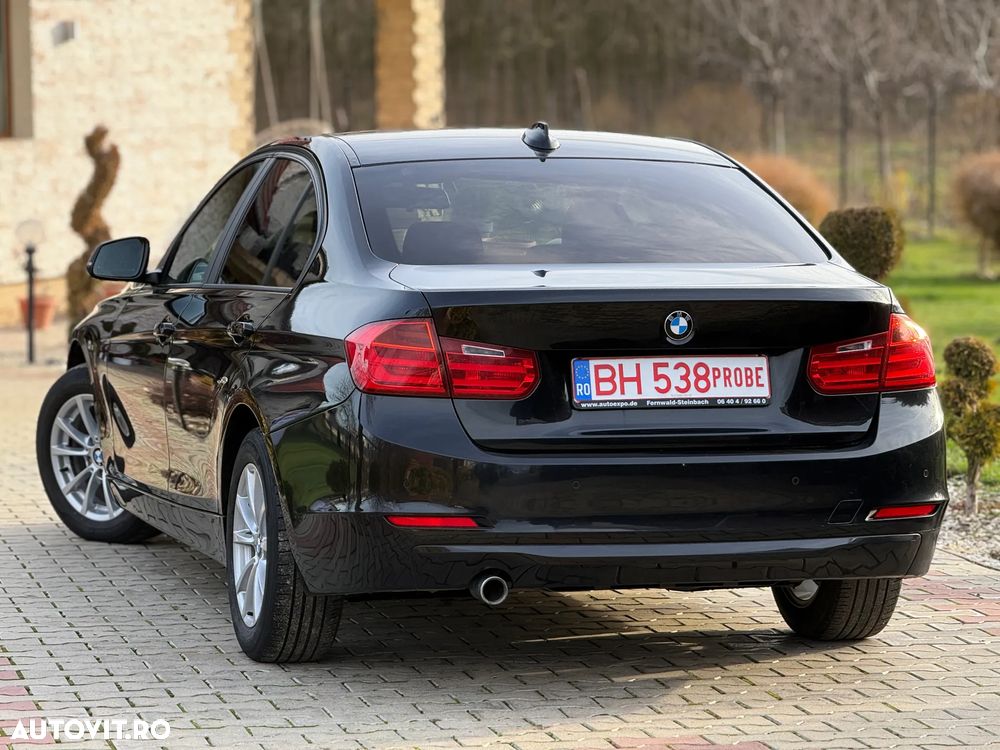 BMW Seria 3 320d Aut. - 4