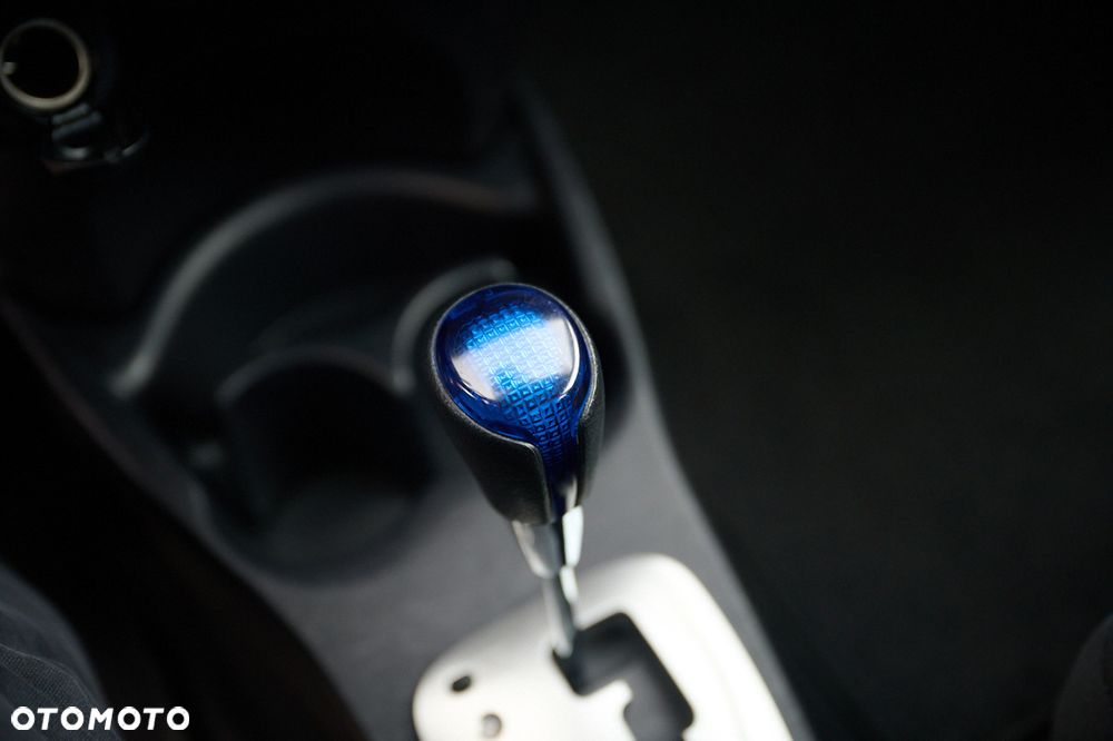 Toyota Yaris Hybrid 100 Premium EU6 - 38