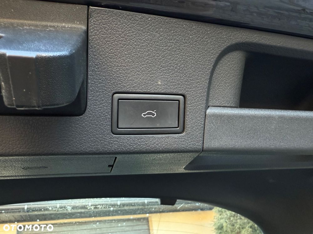 Volkswagen Arteon 2.0 TDI SCR 4Motion DSG R-Line - 35