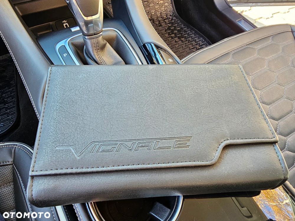 Ford Mondeo 2.0 Hybrid Vignale - 33