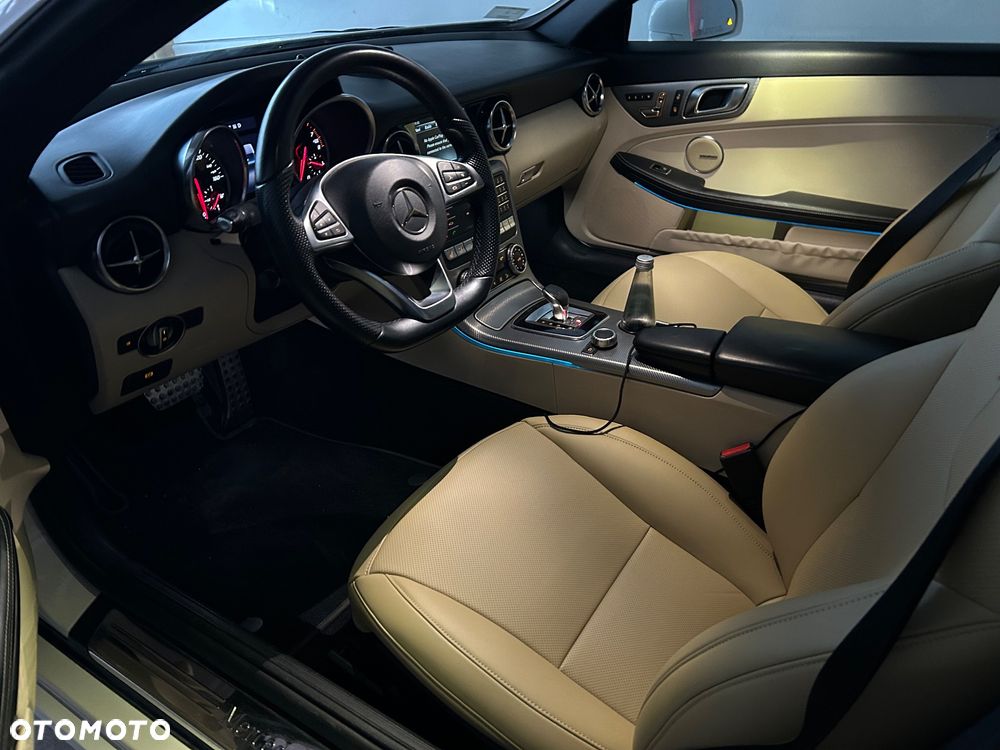 Mercedes-Benz SLC 300 9G-TRONIC - 14