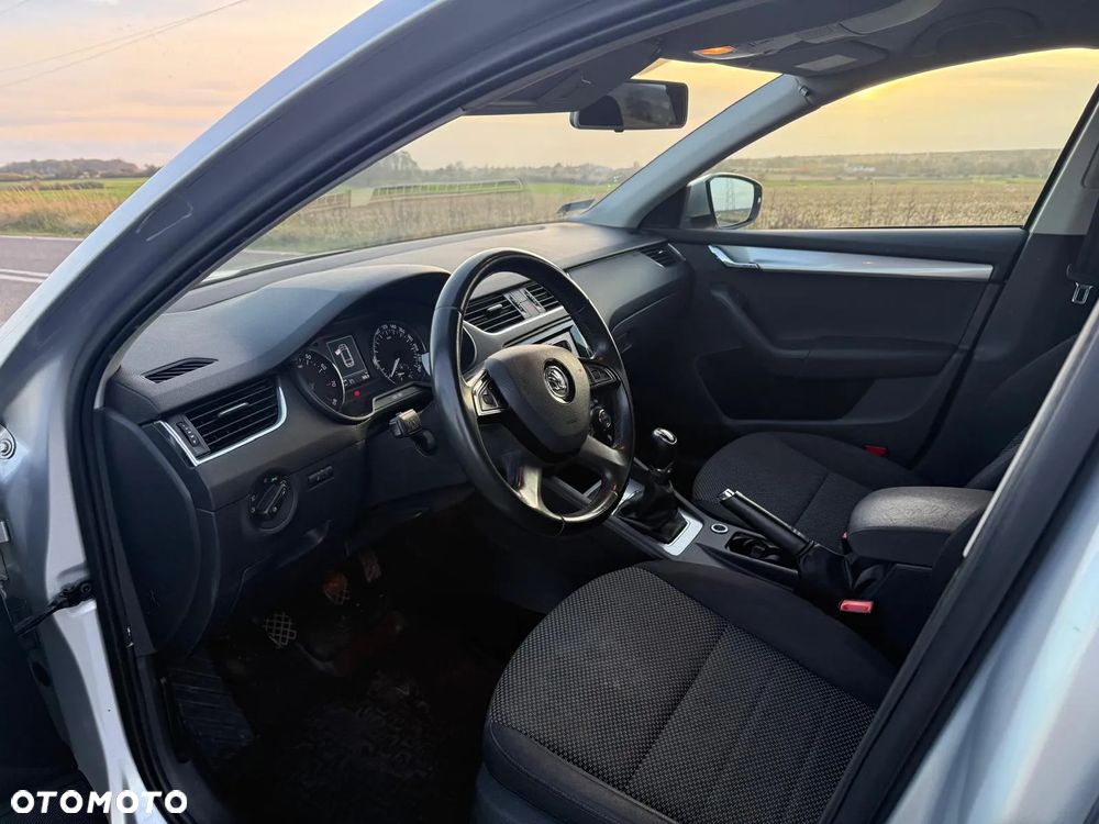 Skoda Octavia 1.4 TSI Ambition - 5