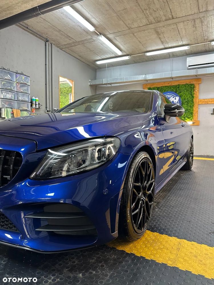 Mercedes-Benz Klasa C 300 9G-TRONIC - 16