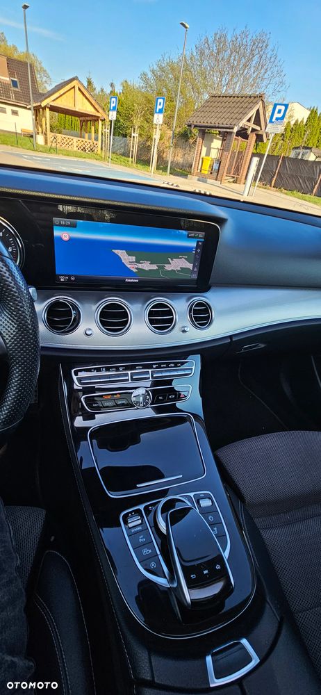 Mercedes-Benz Klasa E 220 d 9G-TRONIC Avantgarde - 28