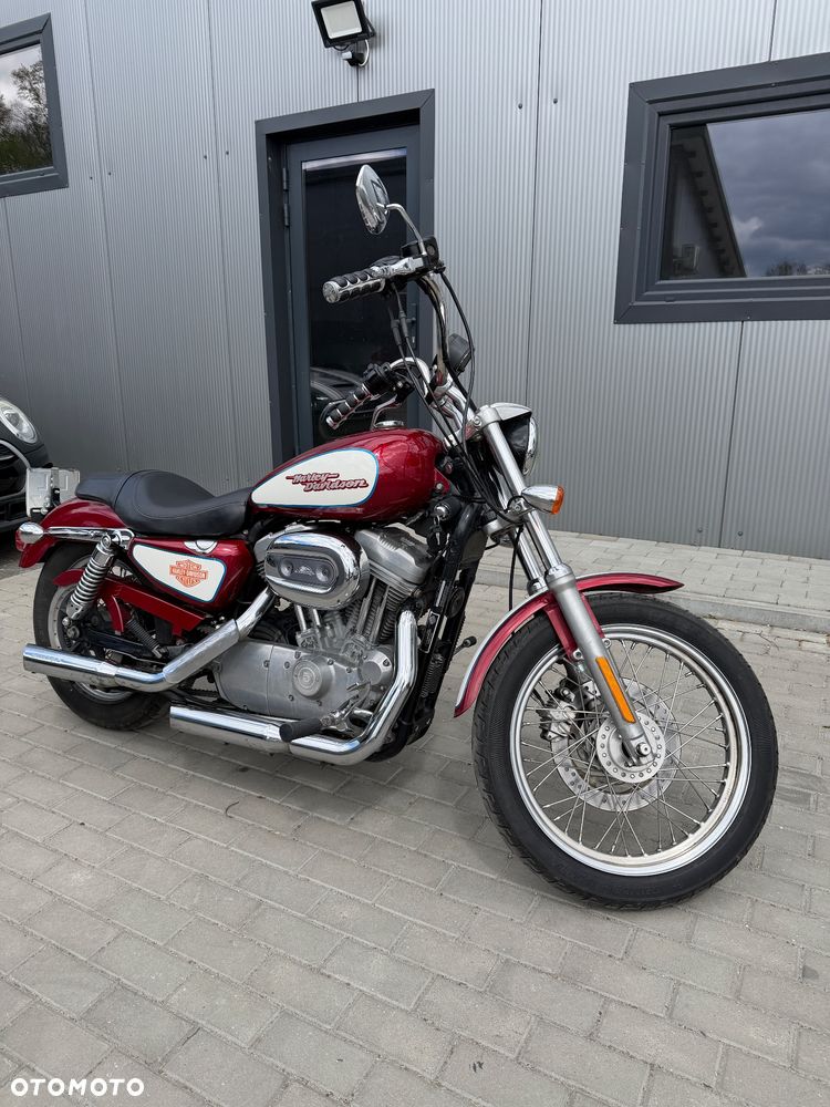 Harley-Davidson Sportster Custom 883C - 1