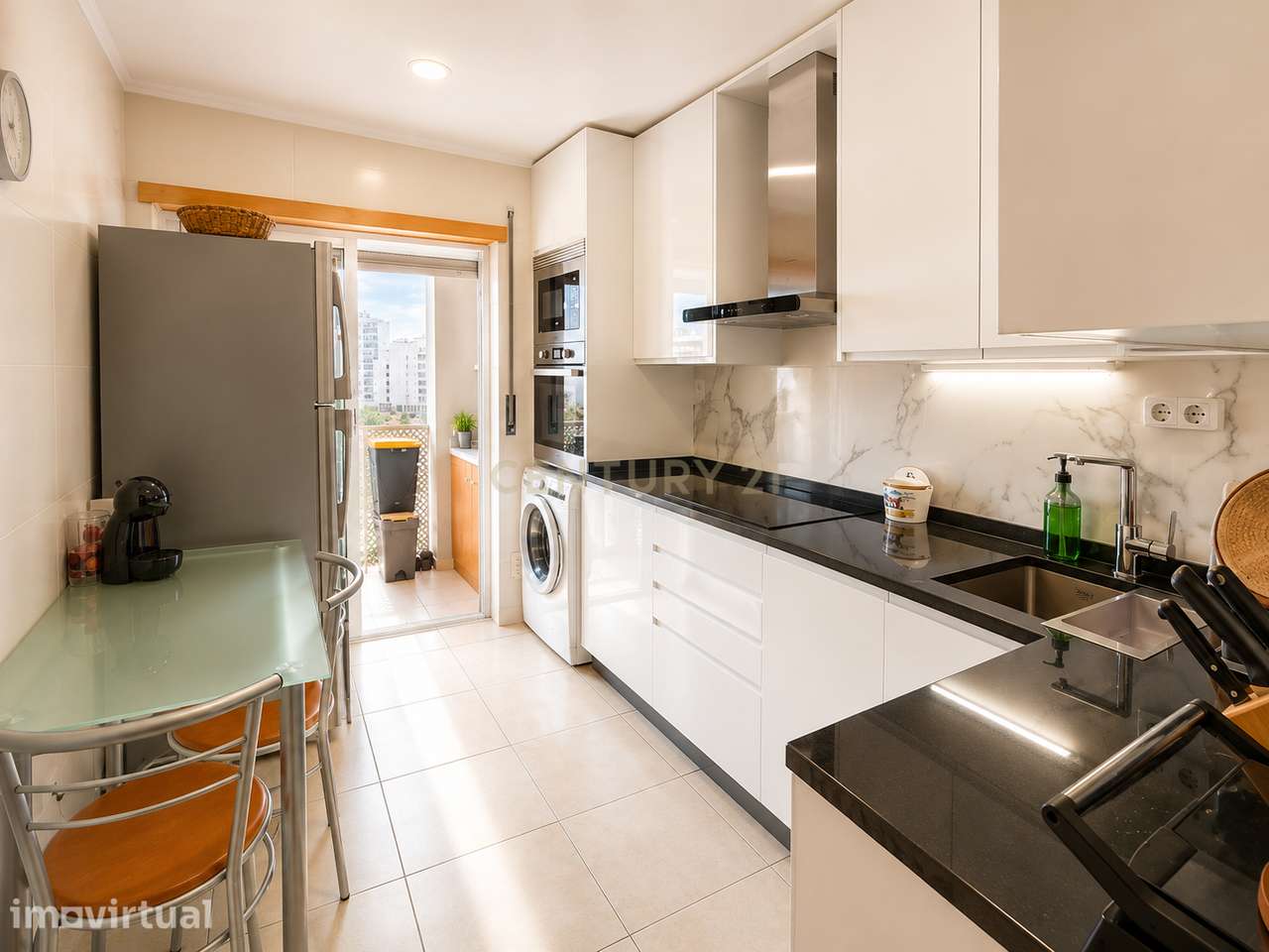 Apartamento T1 Espaçoso a 5 Minutos a Pé da Praia | Quinta dos Arcos, - Grande imagem: 4/19