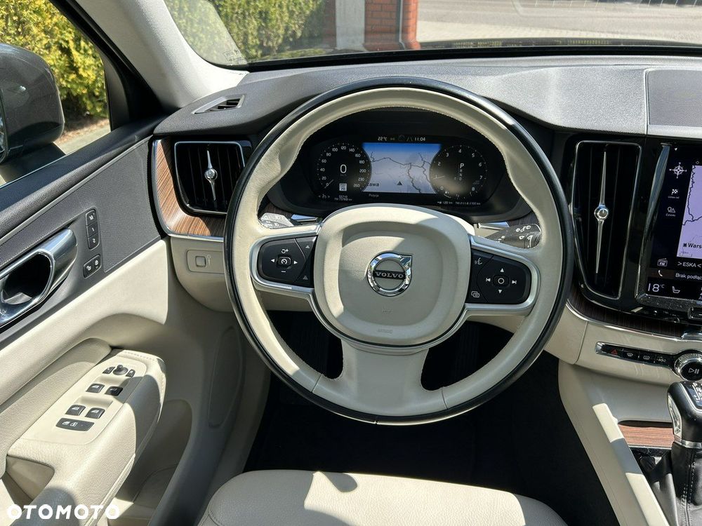 Volvo XC 60 T5 Momentum - 19