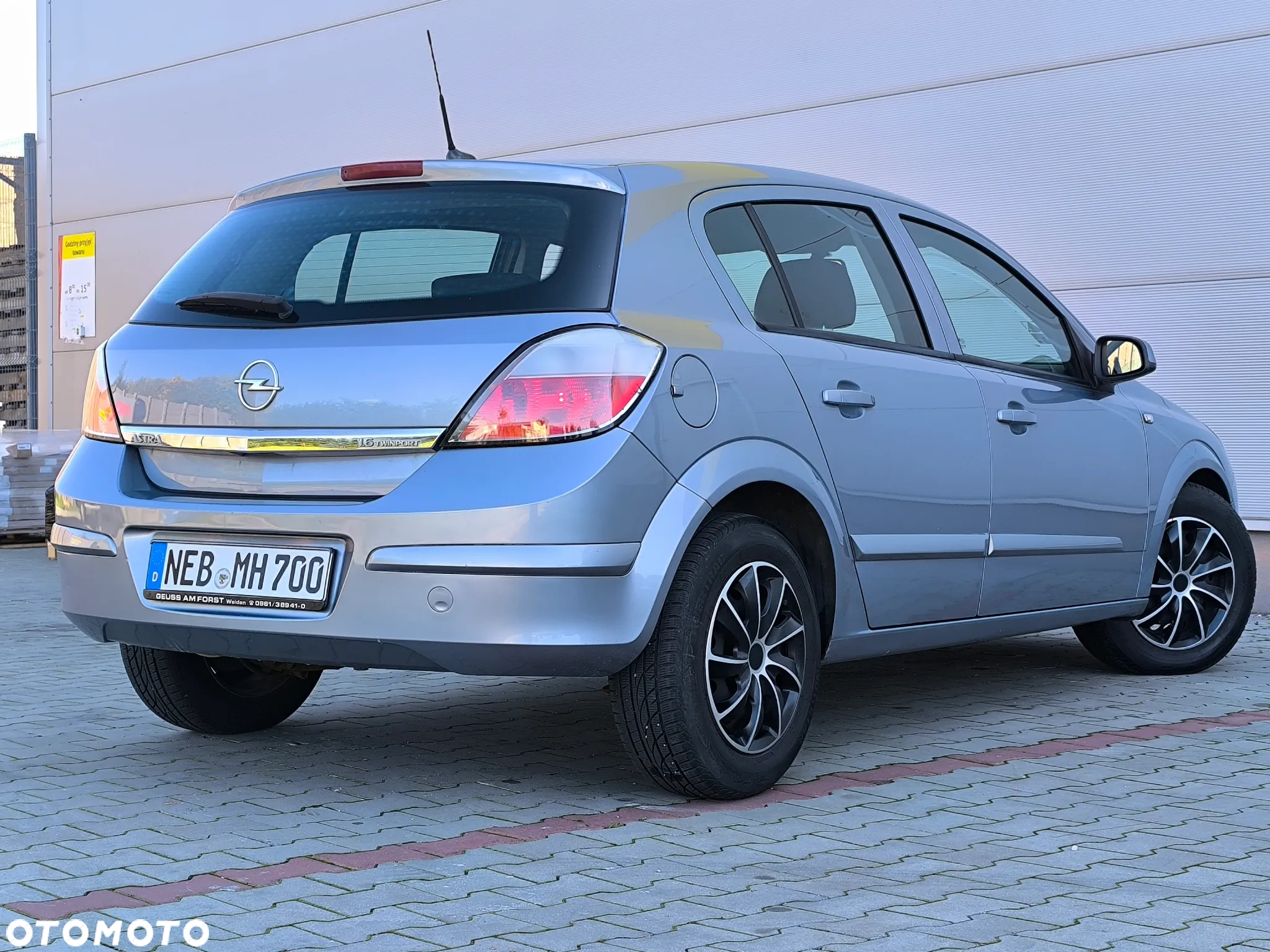 Opel Astra 1.6 - 4