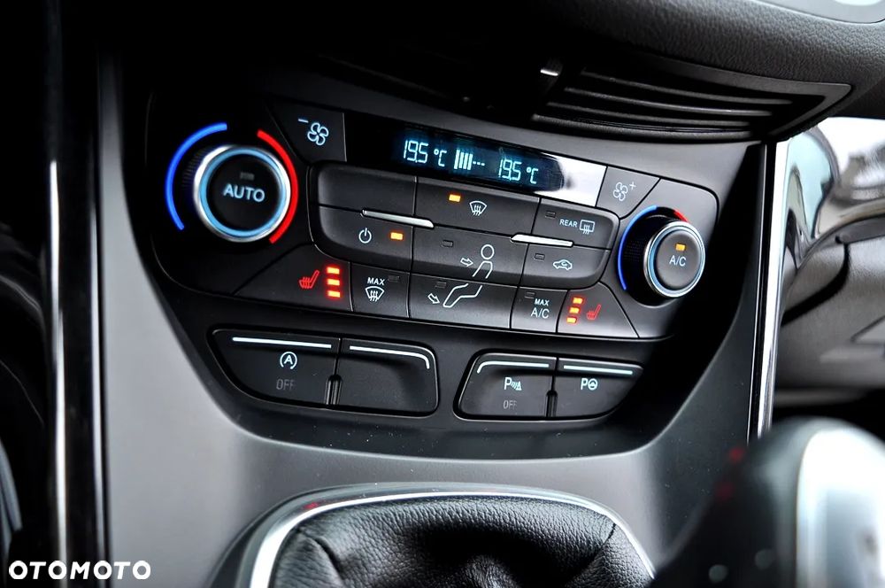 Ford Kuga 1.5 EcoBoost 2x4 ST-Line - 31