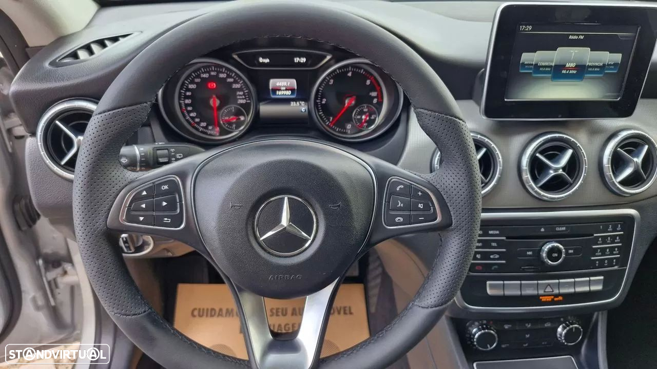 Mercedes-Benz CLA 180 d Shooting Brake Urban - 29
