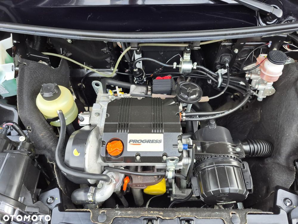 Microcar DUE - 32