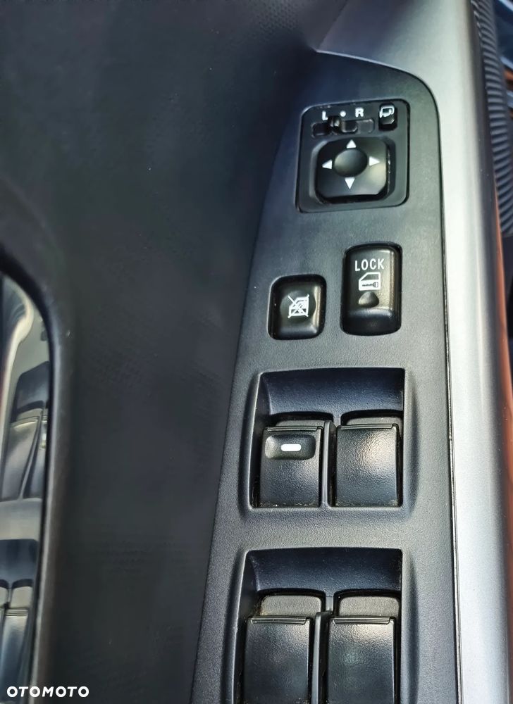 Mitsubishi Outlander - 28