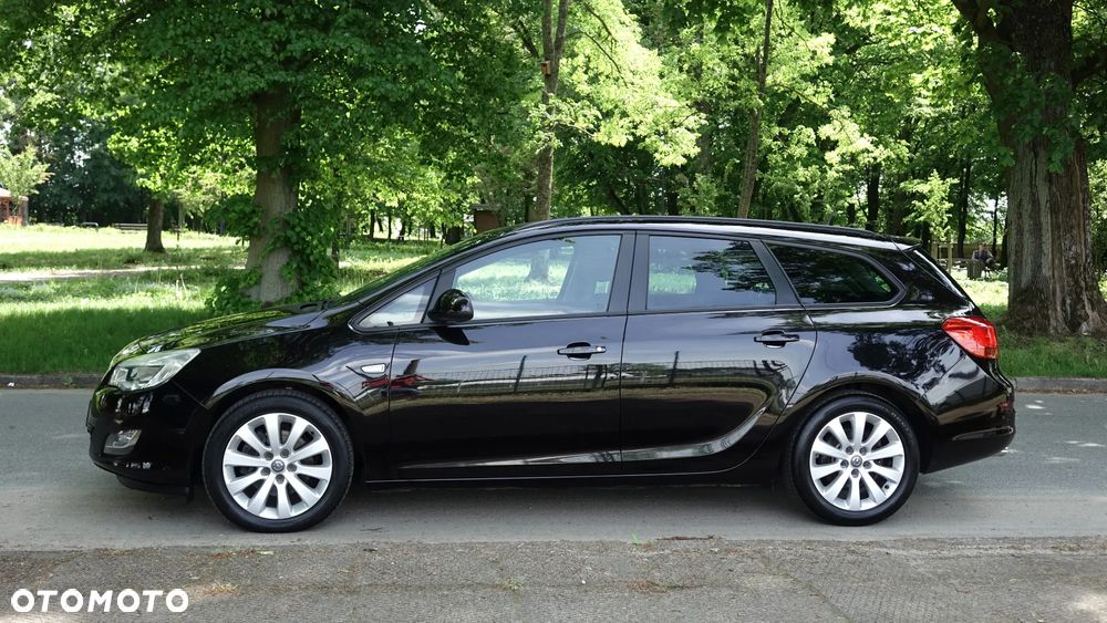 Opel Astra 1.6 Turbo - 27