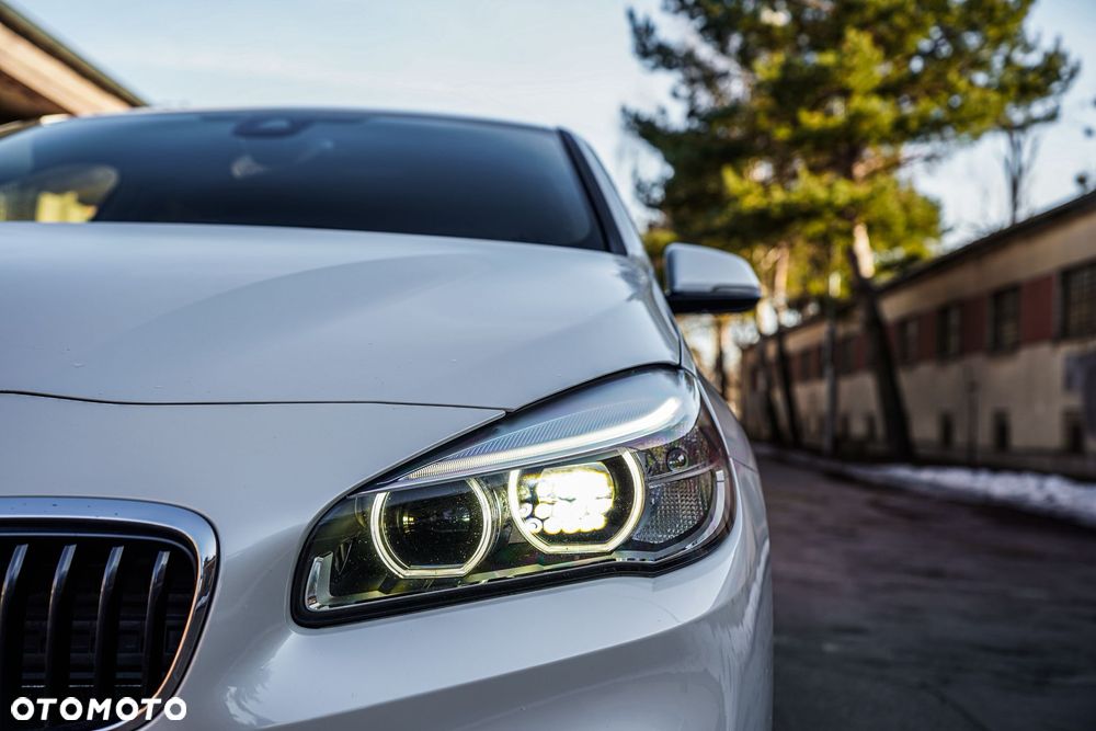 BMW Seria 2 218d M Sport - 9