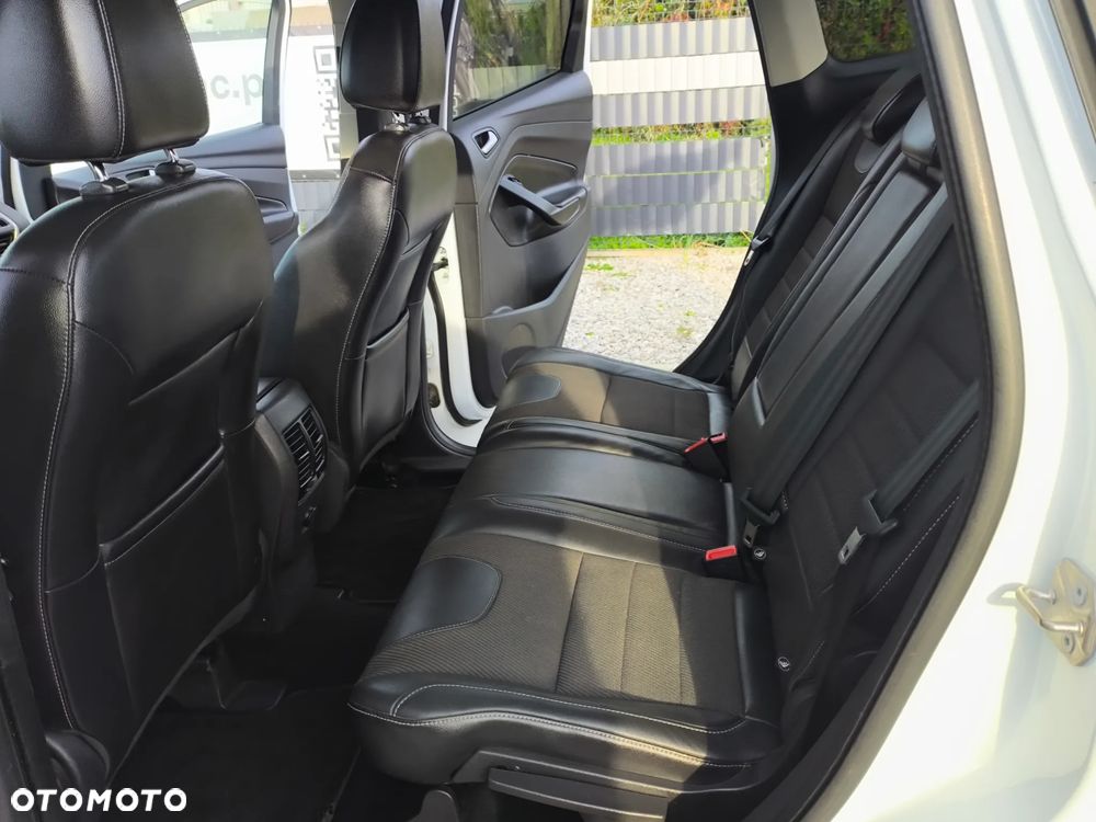 Ford Kuga 2.0 TDCi FWD Titanium - 26