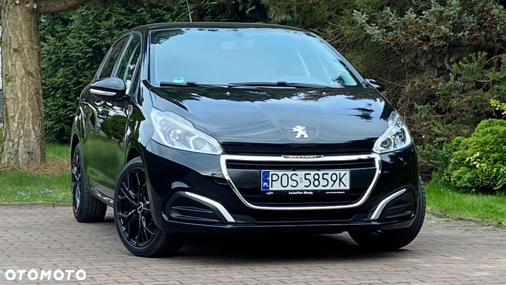 Peugeot 208 - 10