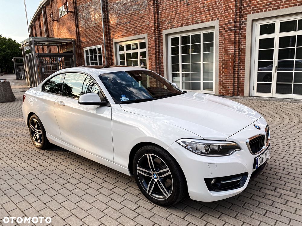 BMW Seria 2 220d Sport Line - 1