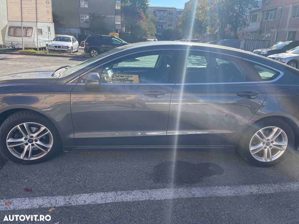 Ford Mondeo 2.0 TDCI Powershift Titanium - 11