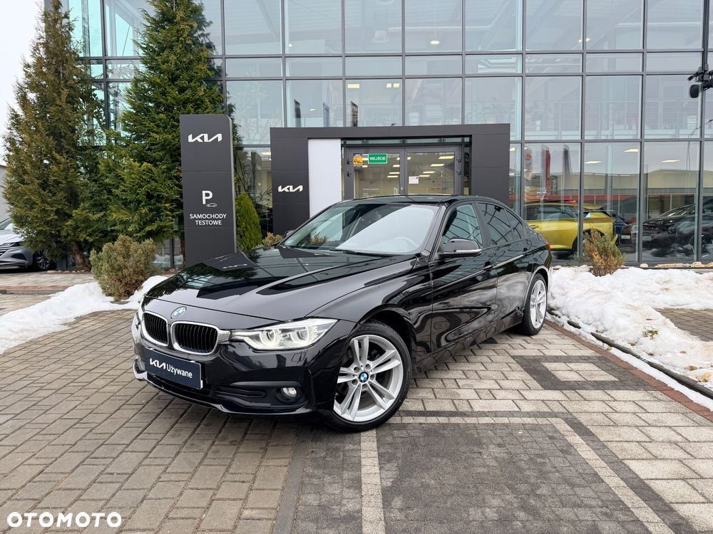 BMW Seria 3 318i - 1