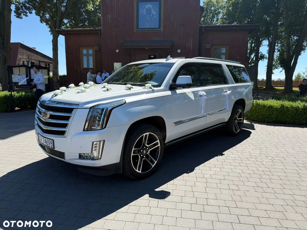 Cadillac Escalade - 2