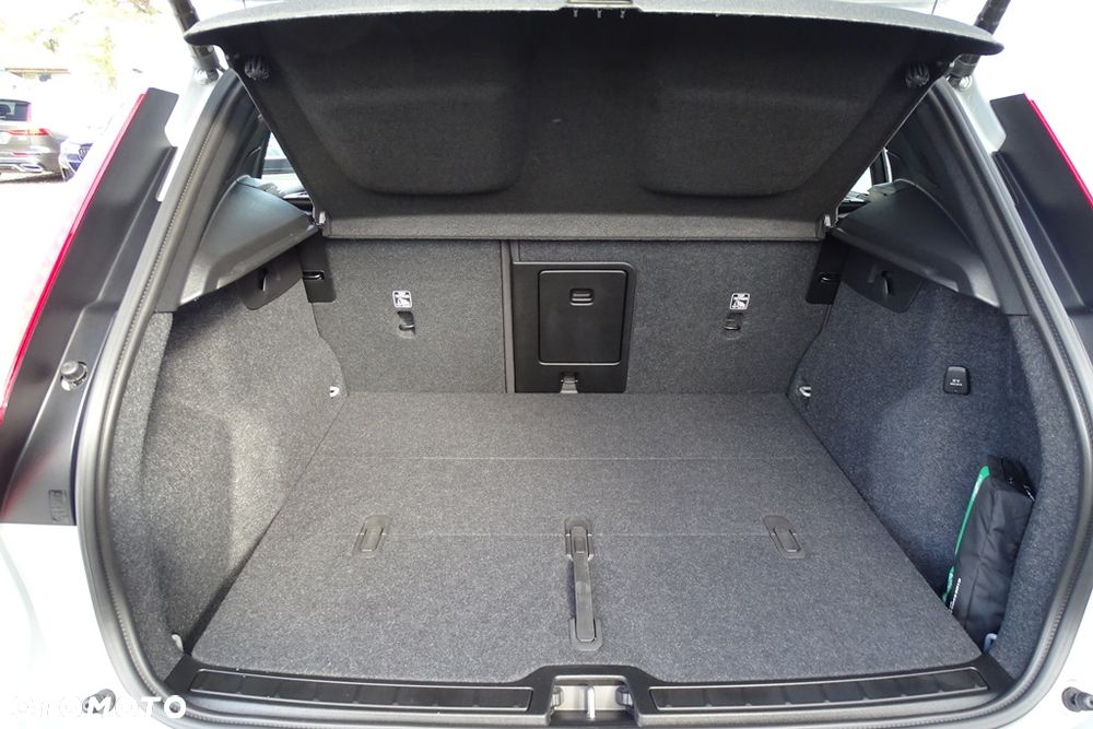Volvo XC 40 2024