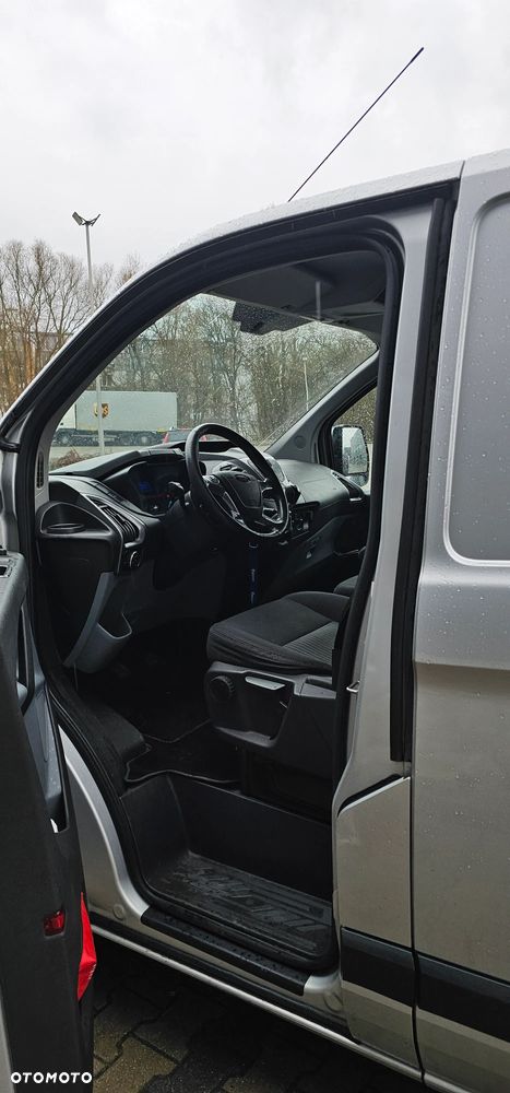 Ford TRANSIT CUSTOM - 16